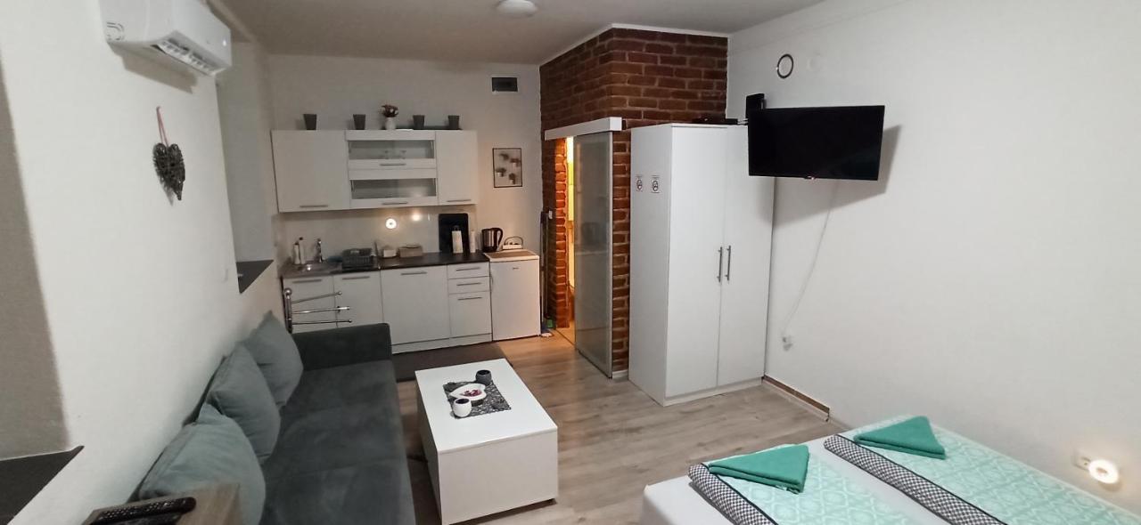 Helly'S Apartman - Self Check-In - Jajce Exterior foto