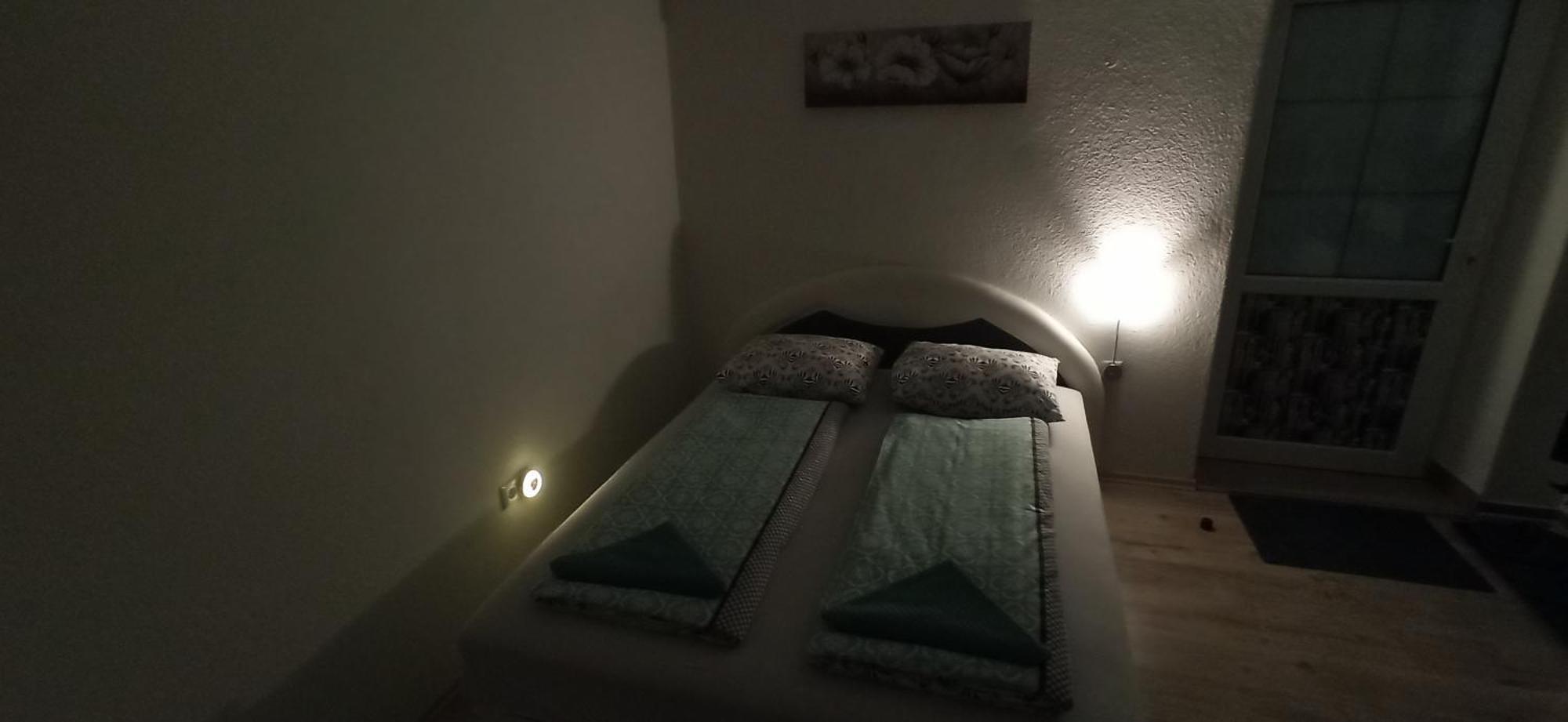 Helly'S Apartman - Self Check-In - Jajce Quarto foto